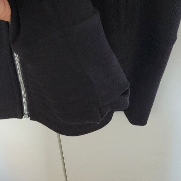 Lululemon Radiant Jacket Black 6 - Picture 8 of 9